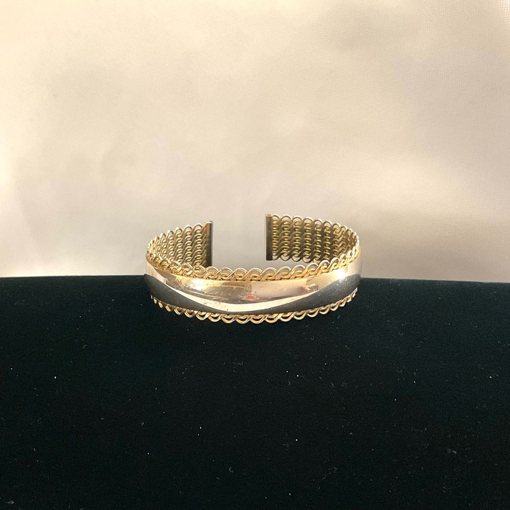 Vintage Gold Tone CATHE Cuff Bracelet ((Pat Pending) - Picture 2 of 4